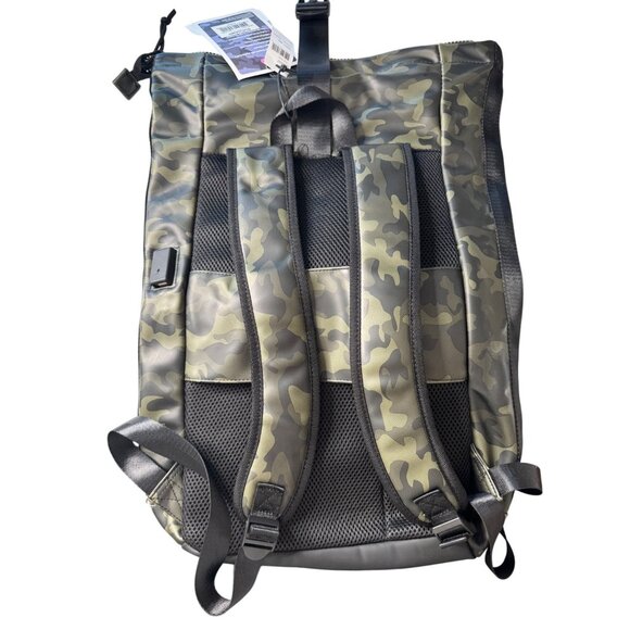 Duchamp Rubberized Camo Flipper Backpack Bag USB plug in NWT Laptop Pack - Picture 4 of 10